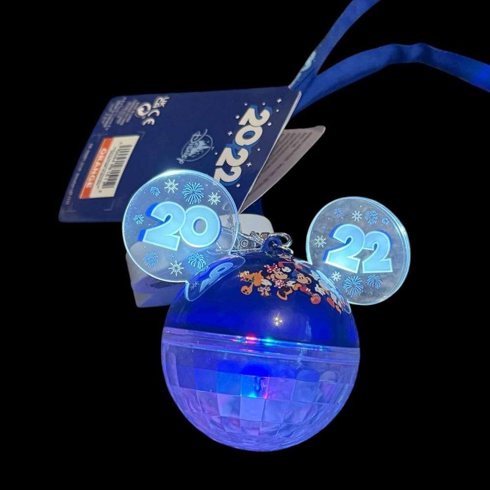 Disney Mickey Mouse Holiday Party New Years Eve 2022 Glow Key Lanyard Festive - Picture 2 of 6